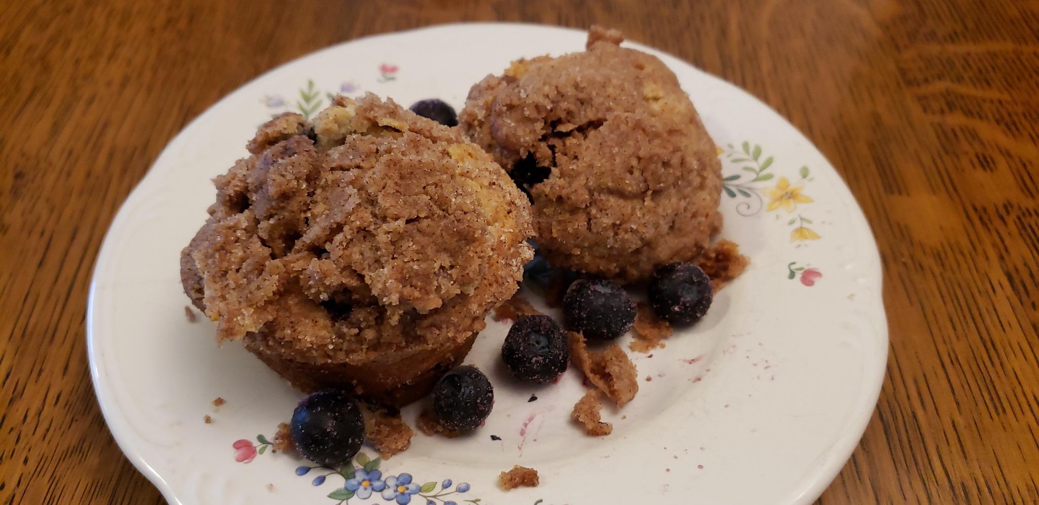 Frozen Blueberry Crumble Muffins